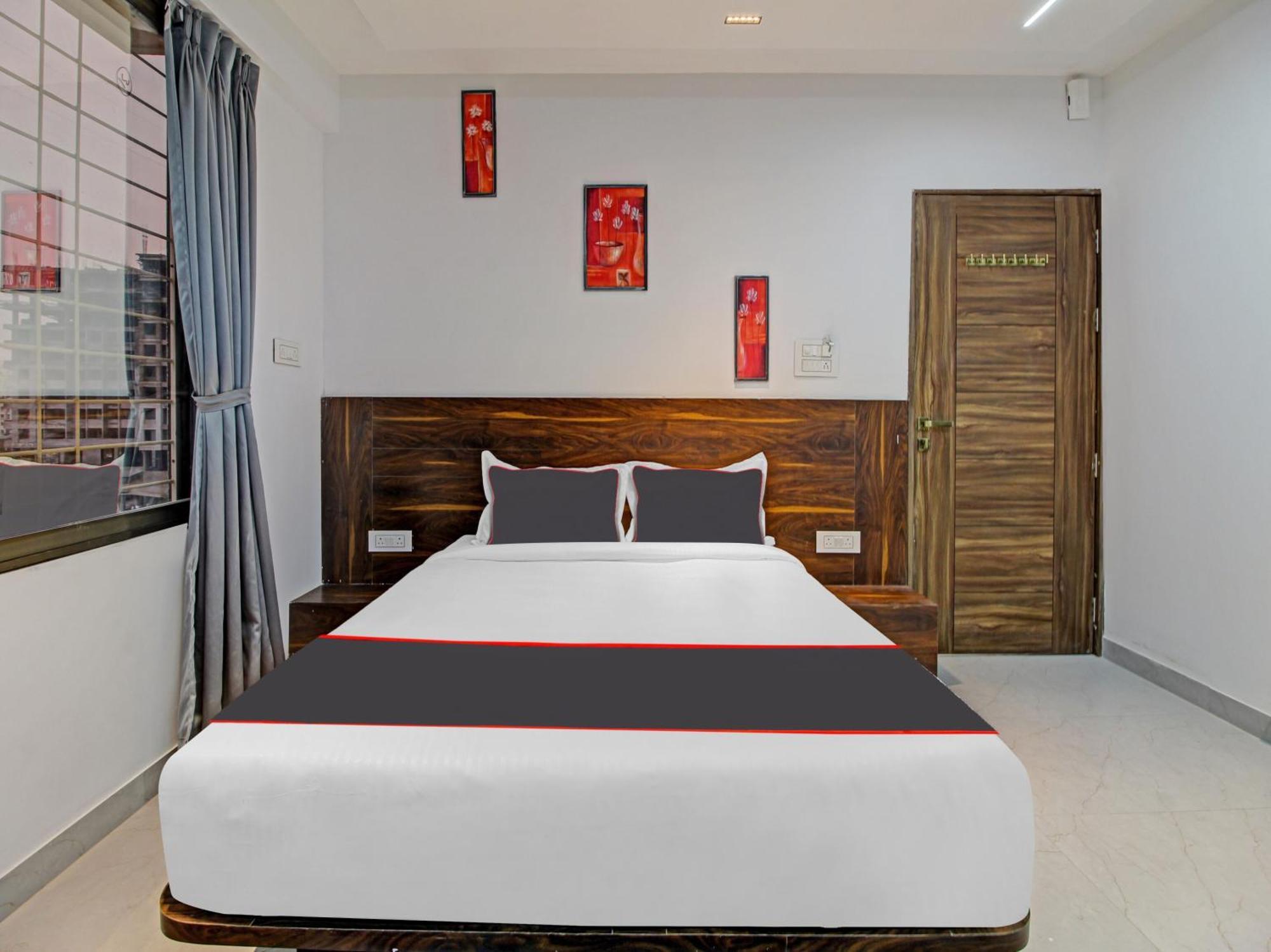 Collection O Crystal Hotel Pimpri-Chinchwad Kültér fotó