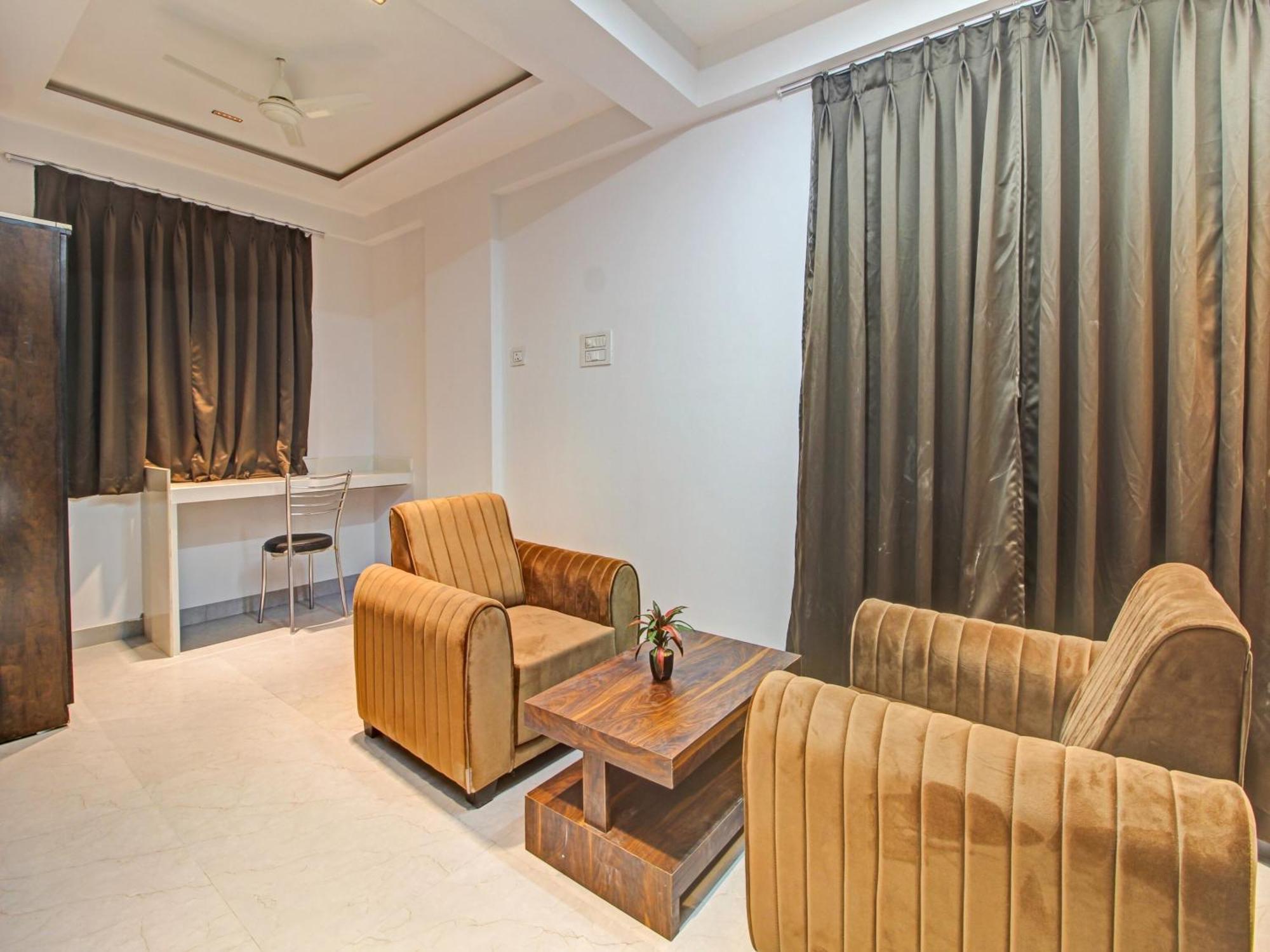 Collection O Crystal Hotel Pimpri-Chinchwad Kültér fotó